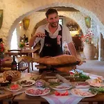 Castello Di Pupaggi Farm stay Sellano