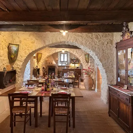 Castello Di Pupaggi * 셀라노