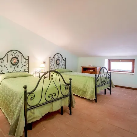 Castello Di Pupaggi 팜스테이 *